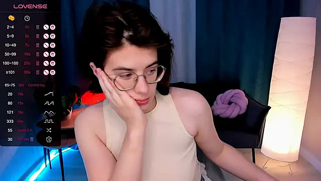 BellaCaress online show from November 19, 2:22 am