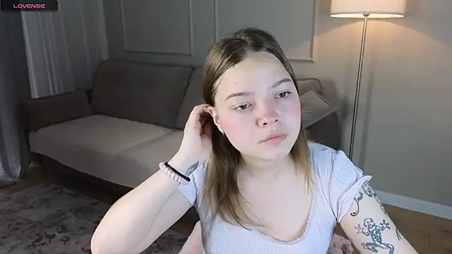 patriciapink online show from April 30, 4:18 am