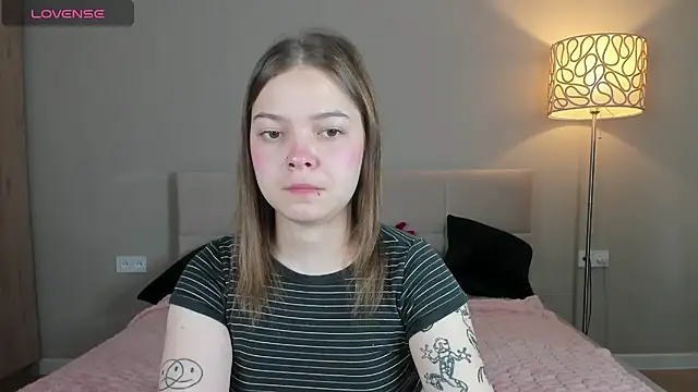 patriciapink online show from April 22, 9:50 am