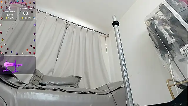 fox-yiyi online show from March 18, 7:57 am