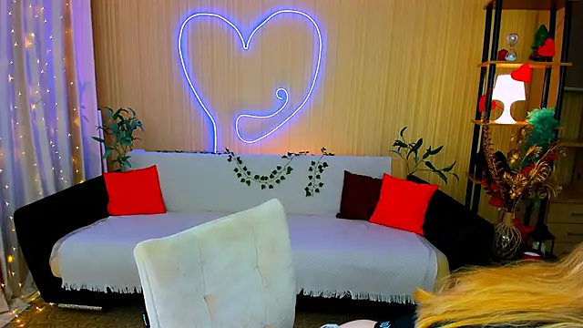 SensitiveSooul online show from April 28, 8:13 pm