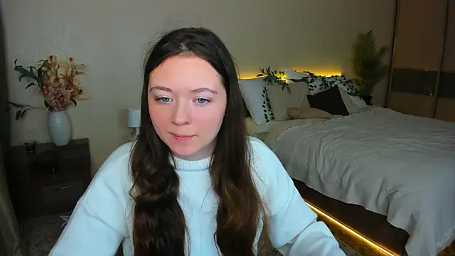 AlluringLookk online show from October 1, 7:30 pm