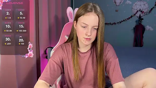 Snapshot of stefaniyaaa chatting on October 30, 3:13 pm stefaniyaaa online show from October 30, 3:13 pm