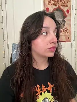 CharmingMaddie online show from April 21, 5:42 pm