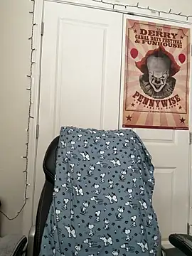 CharmingMaddie online show from March 21, 4:12 pm