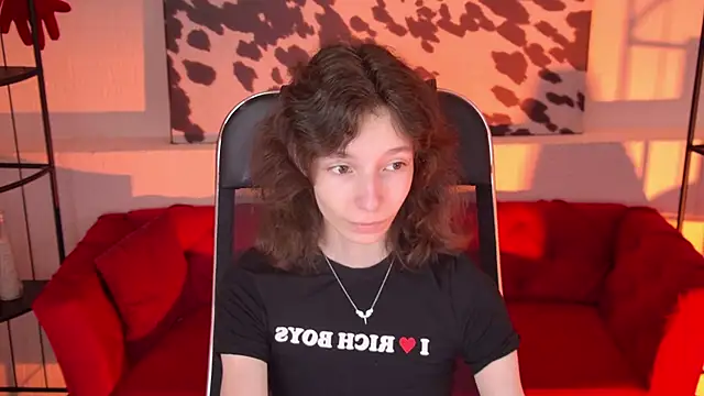 EmmanuellBrown online show from April 25, 1:19 am