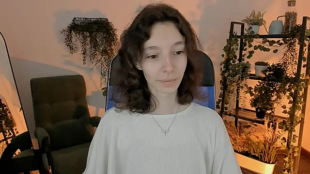 EmmanuellBrown online show from April 4, 12:53 am