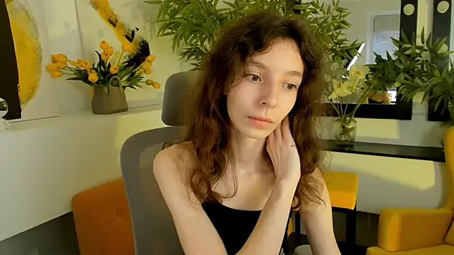 EmmanuellBrown online show from October 21, 10:08 am