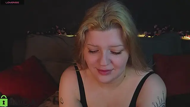 Michele Greenn online show from June 9, 1:38 am