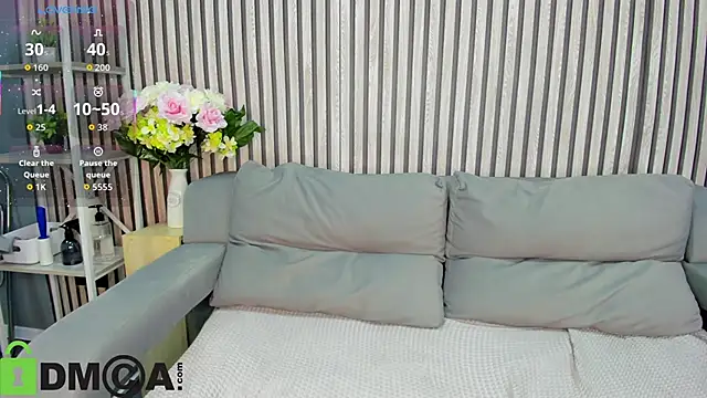 Michele Greenn online show from October 17, 1:20 am