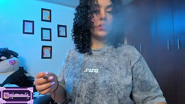 Snapshot of milita_houston chatting on October 6, 1:11 am milita houston online show from October 6, 1:11 am