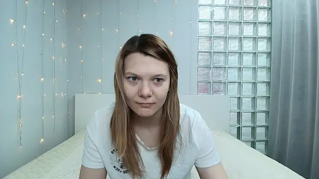 Sunny Sammy online show from April 26, 1:25 am