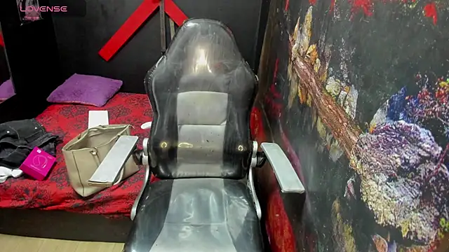 miatentazione online show from November 12, 2:04 pm