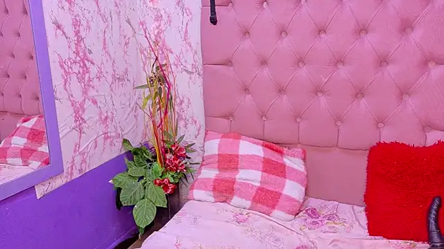 bellaseduzione online show from June 3, 2:44 pm