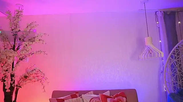 JadeSummerr online show from April 22, 11:40 am