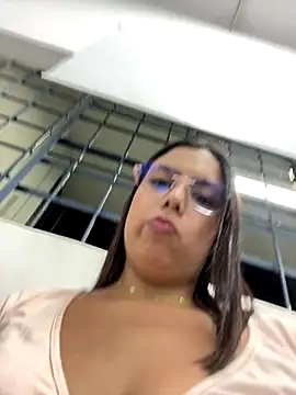 Snapshot of LICEET chatting on September 10, 11:49 pm LICEET online show from September 10, 11:49 pm