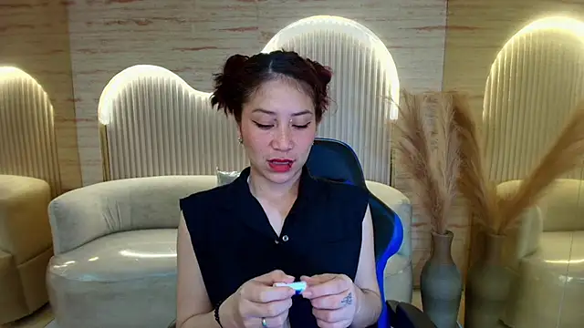 valentina r  online show from September 18, 3:16 am