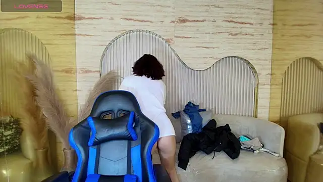 valentina r  online show from September 23, 3:15 am