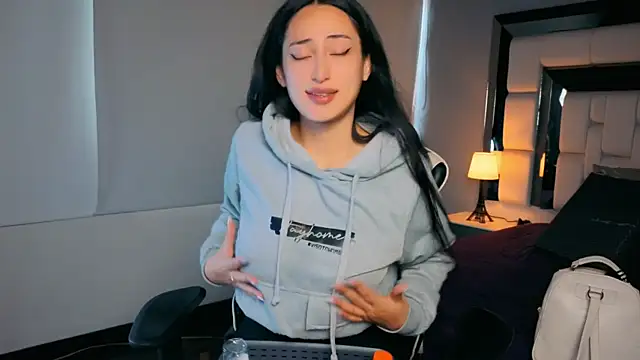 Adhara7 online show from April 12, 7:38 pm