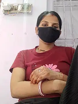 poojam93 online show from October 17, 9:45 am