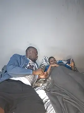 celazimnike062127 online show from April 26, 7:00 pm