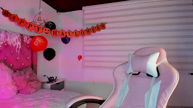 Jade rey  online show from October 30, 4:04 am