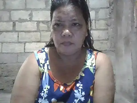 Snapshot of xxbernxxx chatting on October 1, 12:15 am xxbernxxx online show from October 1, 12:15 am