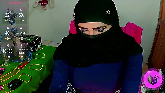 SultanaLayla online show from April 24, 8:11 pm