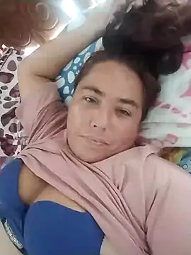 yyuly online show from January 16, 6:15 pm