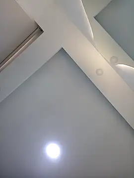 selene swee online show from December 19, 6:55 pm