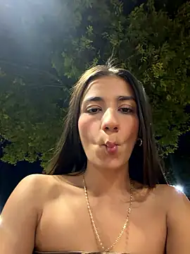 -juicy  online show from January 9, 11:20 pm