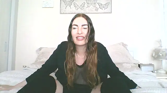 EllaKent online show from April 25, 2:03 pm