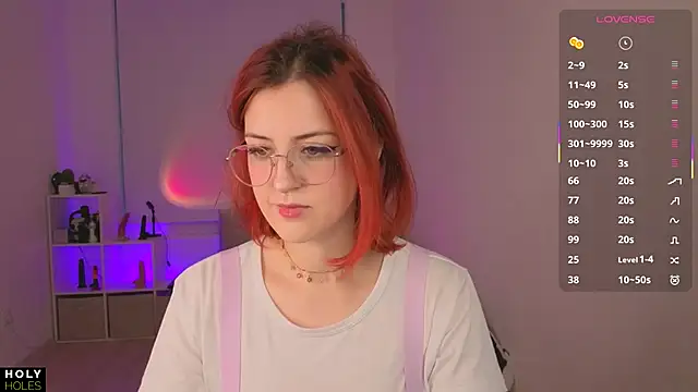 Snapshot of bananasgirl chatting on October 11, 6:29 am bananasgirl online show from October 11, 6:29 am