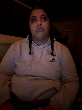 1n0nlythroat online show from October 16, 4:37 am