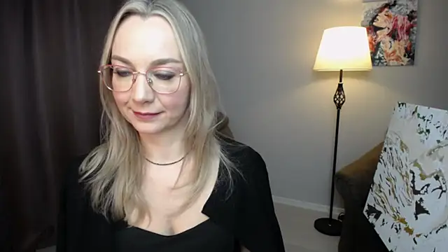 Ava Elior online show from November 27, 11:13 am