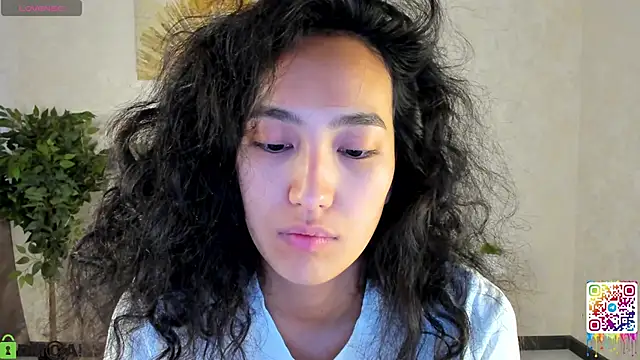 FlirtyAura online show from April 26, 3:48 am