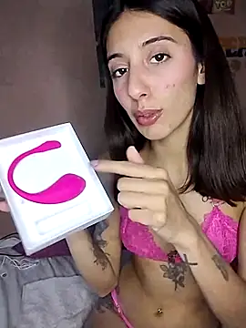 M4tute online show from October 19, 5:09 am