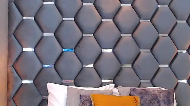 MelodyCarsson online show from February 2, 12:15 pm