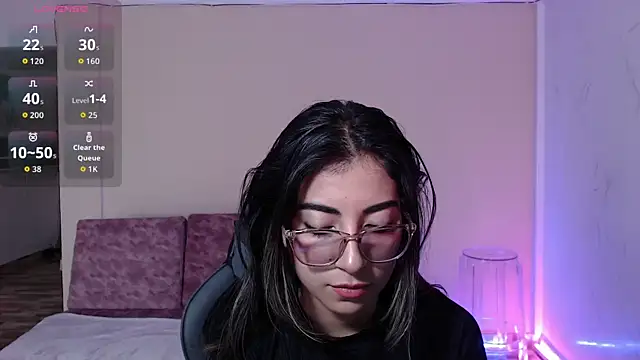 Susanahendrix online show from March 12, 7:49 pm