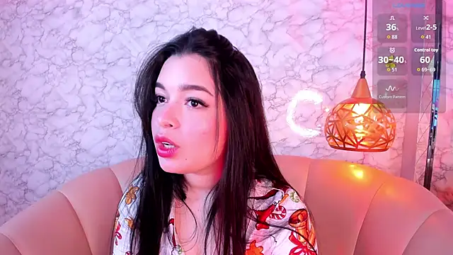 KateLee online show from December 15, 4:23 pm