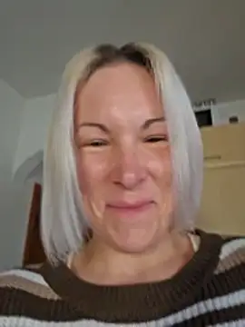 Sunny-Sin online show from March 15, 9:00 am