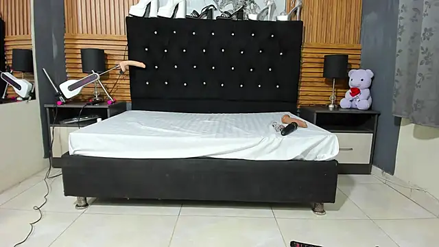 Lisa sweetas online show from November 5, 8:47 pm