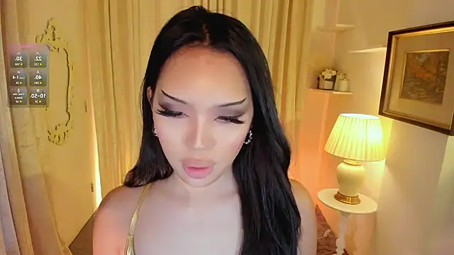 MS LUNA online show from April 25, 11:13 pm