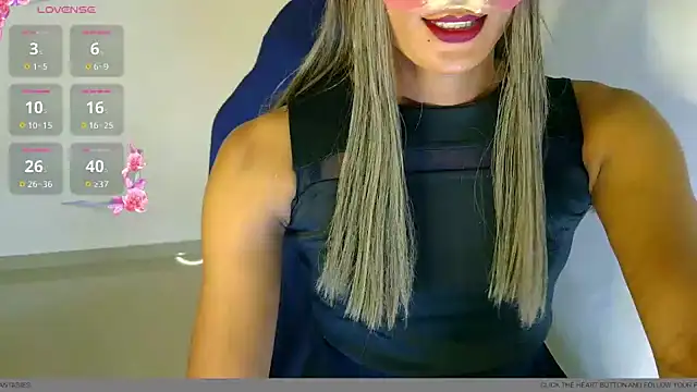 Snapshot of DARK_FANTASIES__ chatting on October 6, 10:03 pm DARK FANTASIES online show from October 6, 10:03 pm