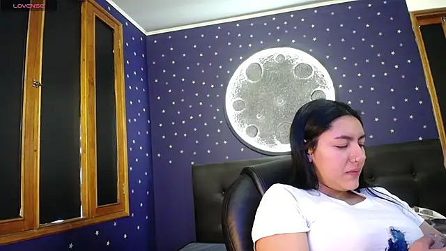 Megara 25 online show from April 28, 5:28 pm