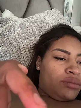 AmberMoss1 online show from April 23, 12:29 pm