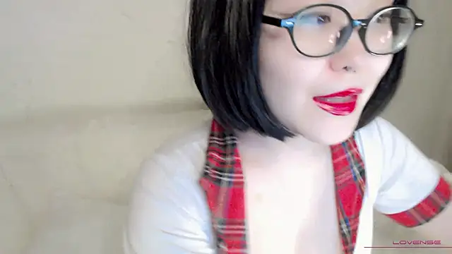 tsunade chan online show from December 14, 4:35 pm