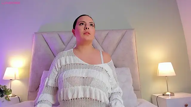 angelica cross  online show from April 12, 11:24 am