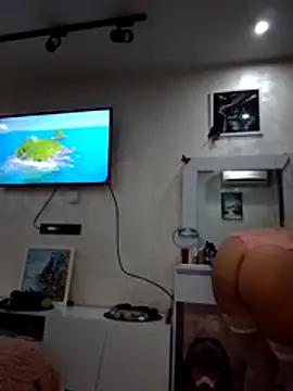 KissMiSveet online show from April 26, 5:10 pm