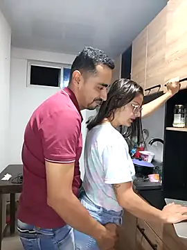 stivenlujan69 online show from September 21, 1:59 am